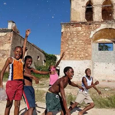Nueva Trova: Cuban Protest Music by Olavo Alén Rodríguez