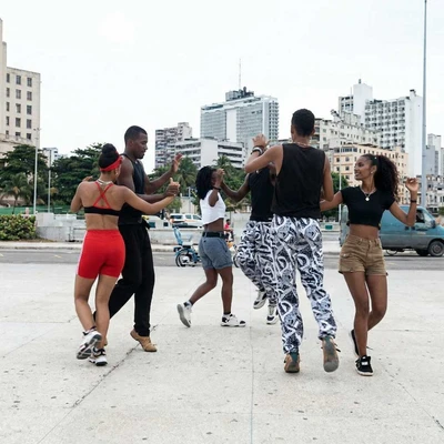 Casino Rueda: Guía del Baile Cubano en Pareja y Grupo